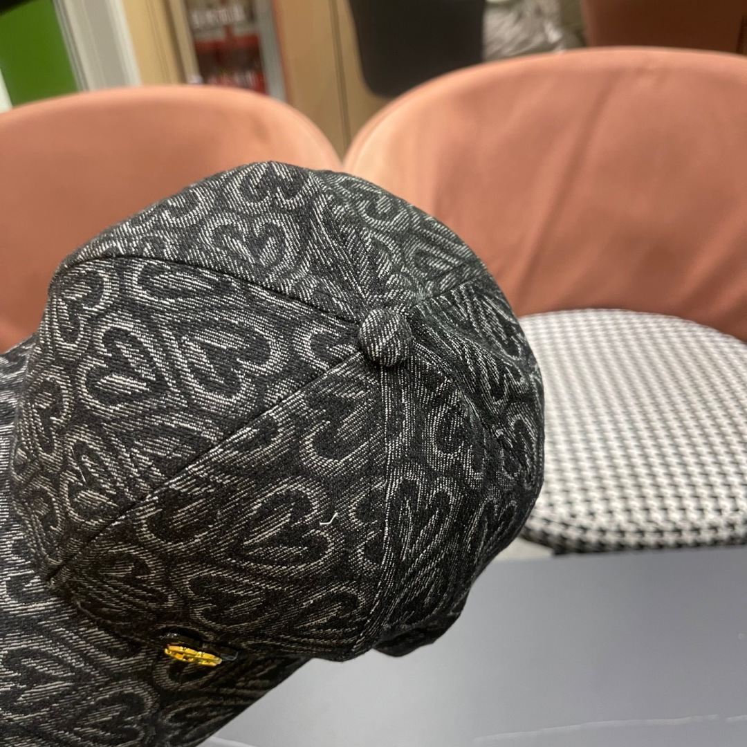  香奈儿 硬顶时尚水洗牛仔棒球帽女生秋冬户外休闲遮
阳防风复古牛仔鸭舌帽