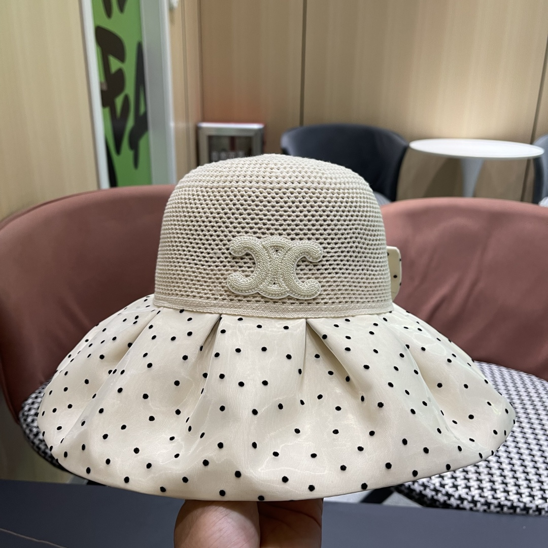  赛琳CELINE 春夏新款时尚波点大沿遮阳女渔夫帽度假遮脸防晒帽户外休闲太阳帽