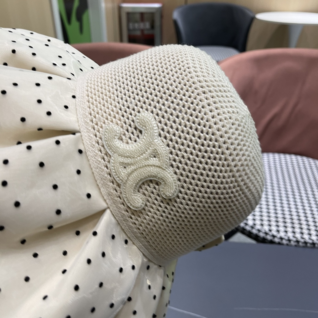  赛琳CELINE 春夏新款时尚波点大沿遮阳女渔夫帽度假遮脸防晒帽户外休闲太阳帽