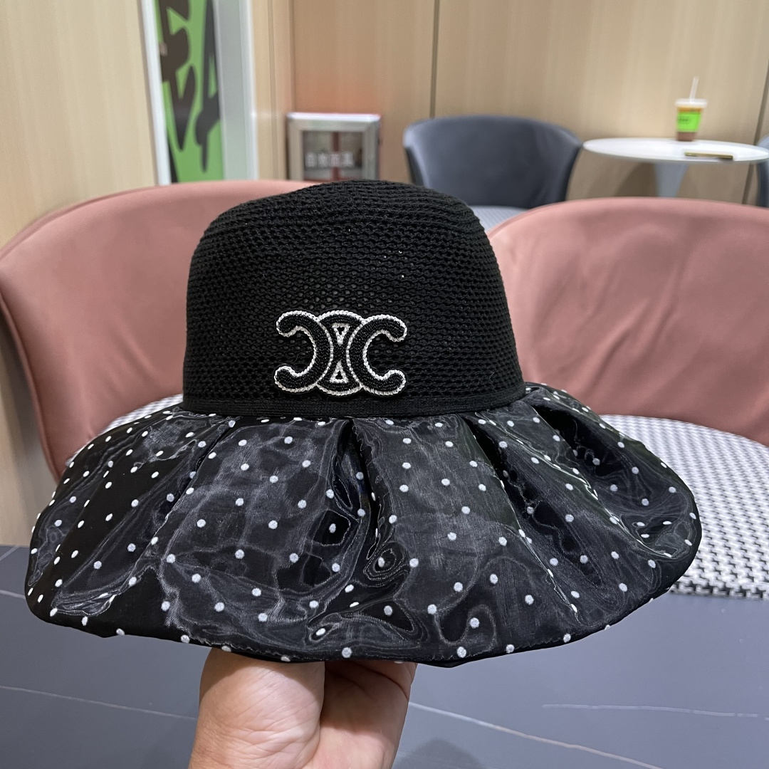  赛琳CELINE 春夏新款时尚波点大沿遮阳女渔夫帽度假遮脸防晒帽户外休闲太阳帽