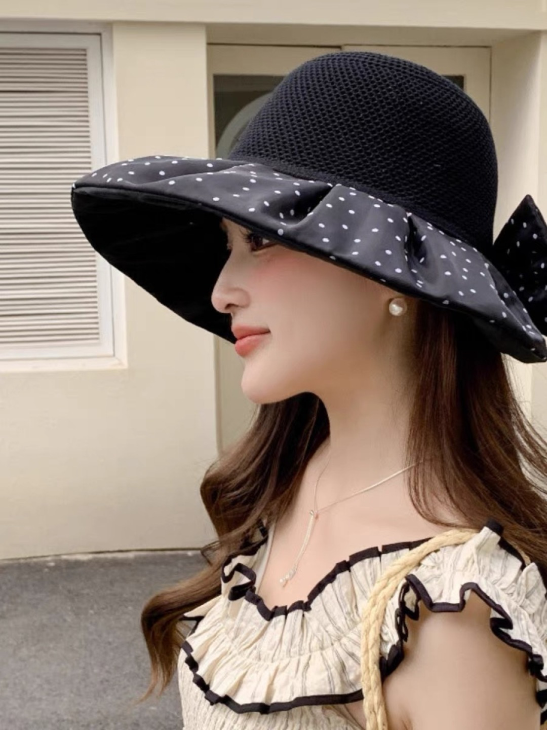  赛琳CELINE 春夏新款时尚波点大沿遮阳女渔夫帽度假遮脸防晒帽户外休闲太阳帽