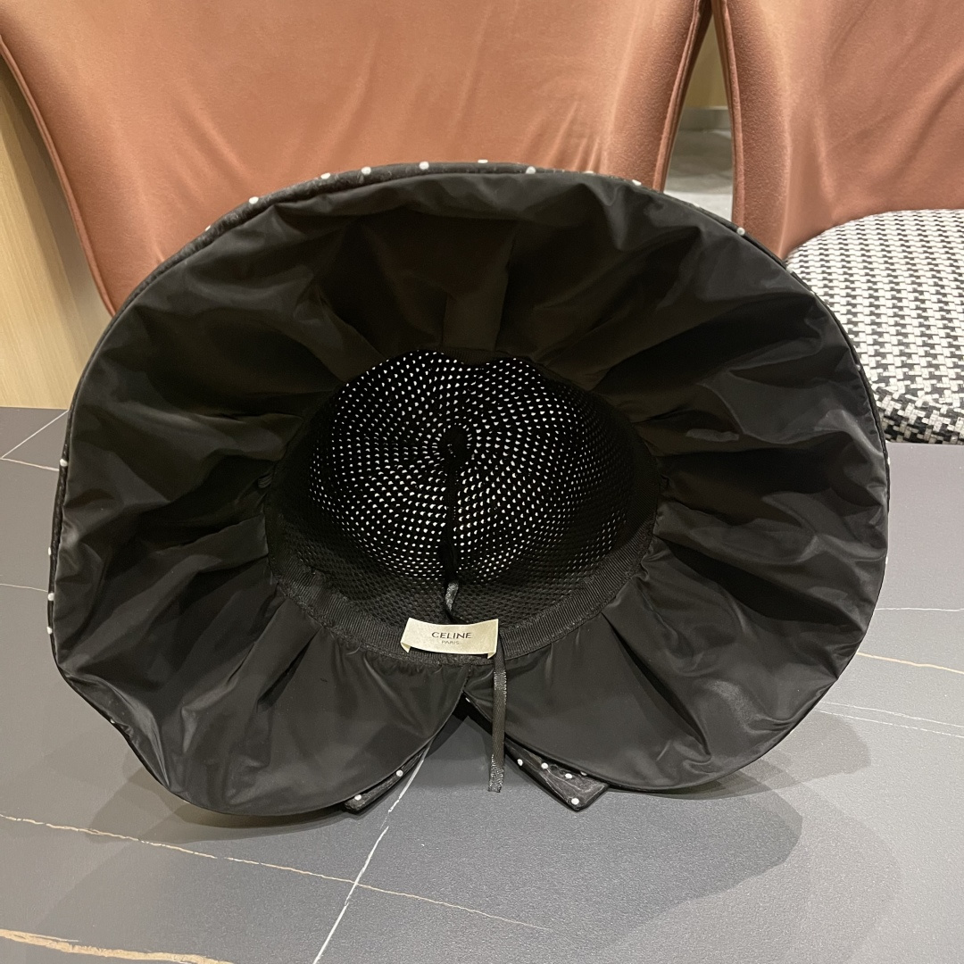  赛琳CELINE 春夏新款时尚波点大沿遮阳女渔夫帽度假遮脸防晒帽户外休闲太阳帽