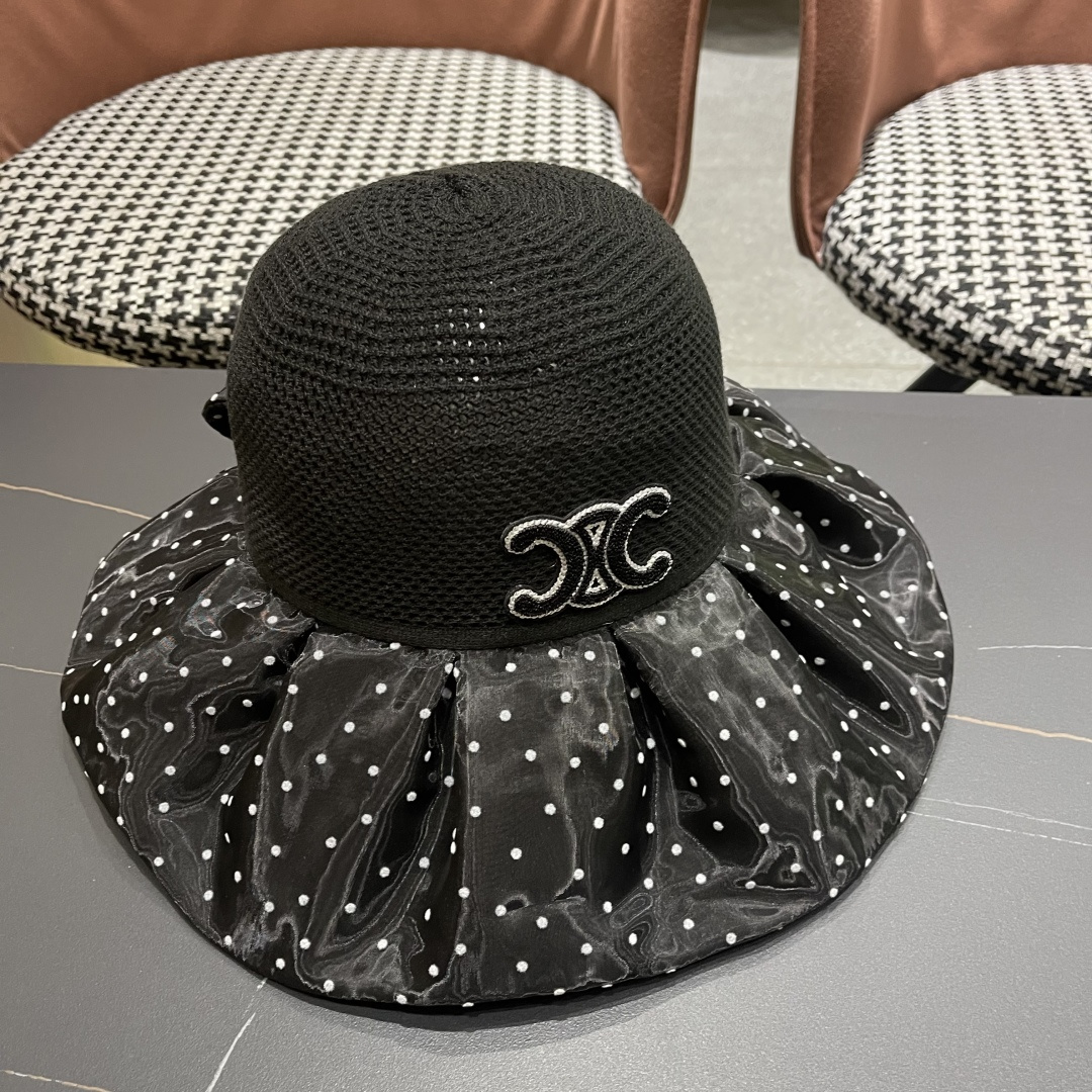  赛琳CELINE 春夏新款时尚波点大沿遮阳女渔夫帽度假遮脸防晒帽户外休闲太阳帽