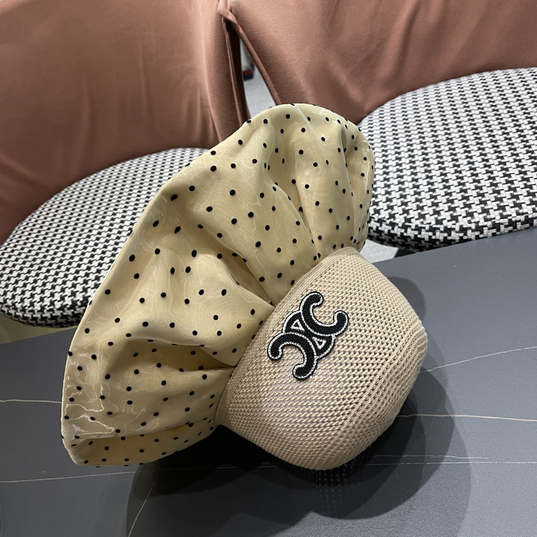  赛琳CELINE 春夏新款时尚波点大沿遮阳女渔夫帽度假遮脸防晒帽户外休闲太阳帽