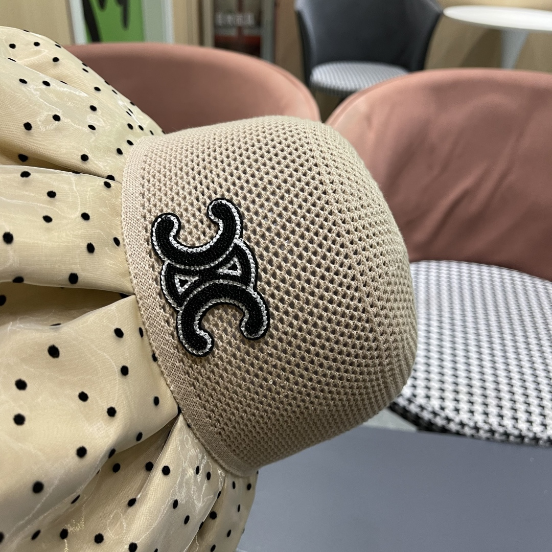  赛琳CELINE 春夏新款时尚波点大沿遮阳女渔夫帽度假遮脸防晒帽户外休闲太阳帽