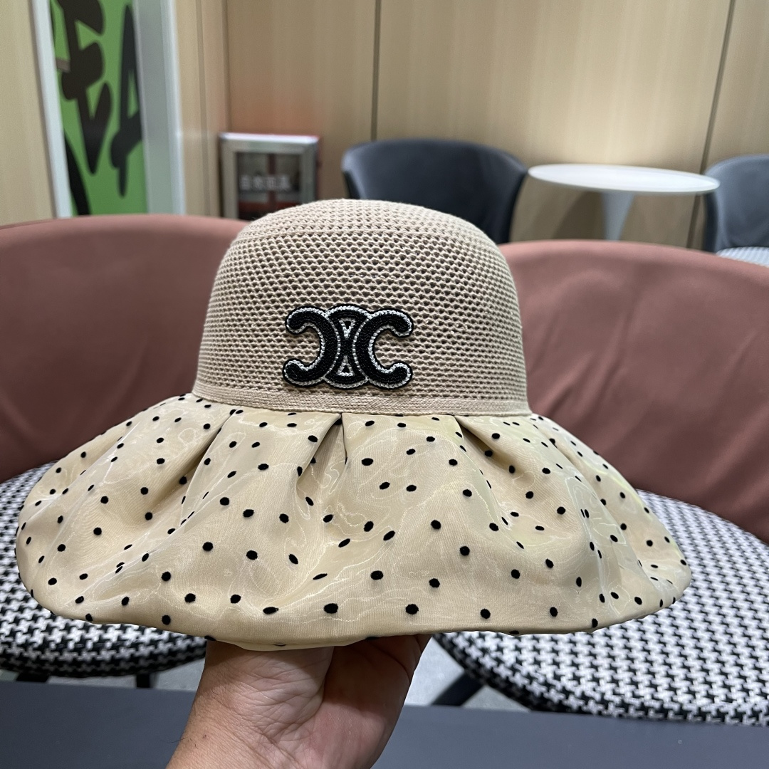  赛琳CELINE 春夏新款时尚波点大沿遮阳女渔夫帽度假遮脸防晒帽户外休闲太阳帽