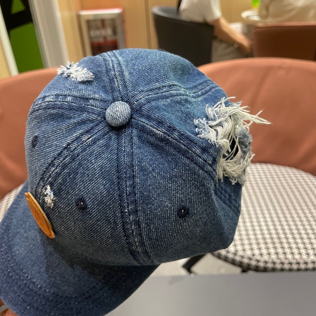  春夏新款 蒙口MONCLER牛仔破洞棒球帽，年轻时尚潮人穿搭色系，好看有质感！