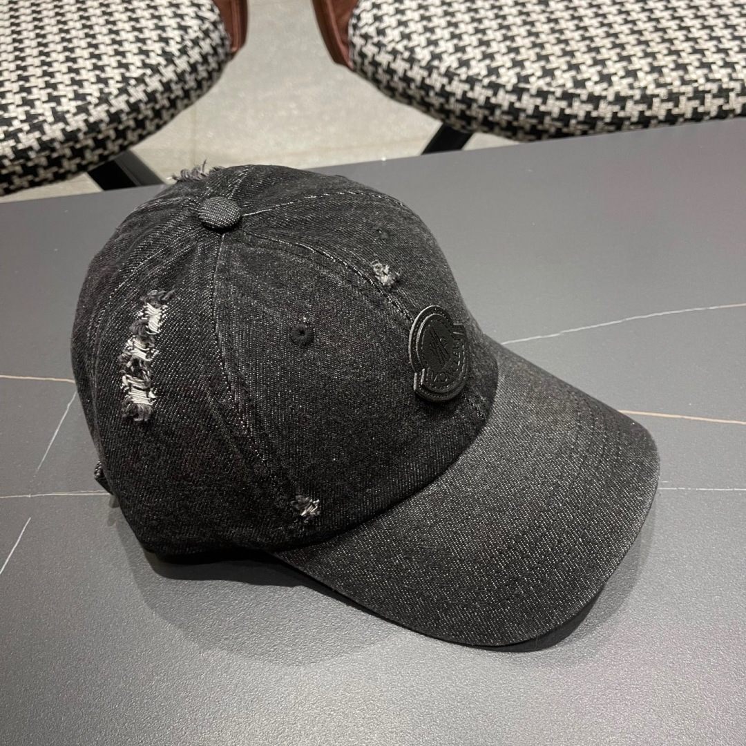  春夏新款 蒙口MONCLER牛仔破洞棒球帽，年轻时尚潮人穿搭色系，好看有质感！