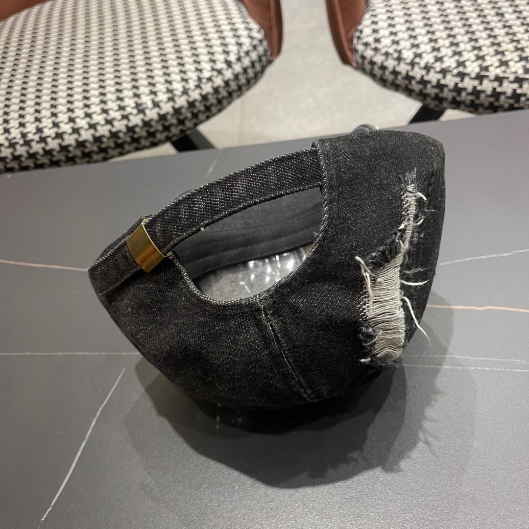  春夏新款 蒙口MONCLER牛仔破洞棒球帽，年轻时尚潮人穿搭色系，好看有质感！