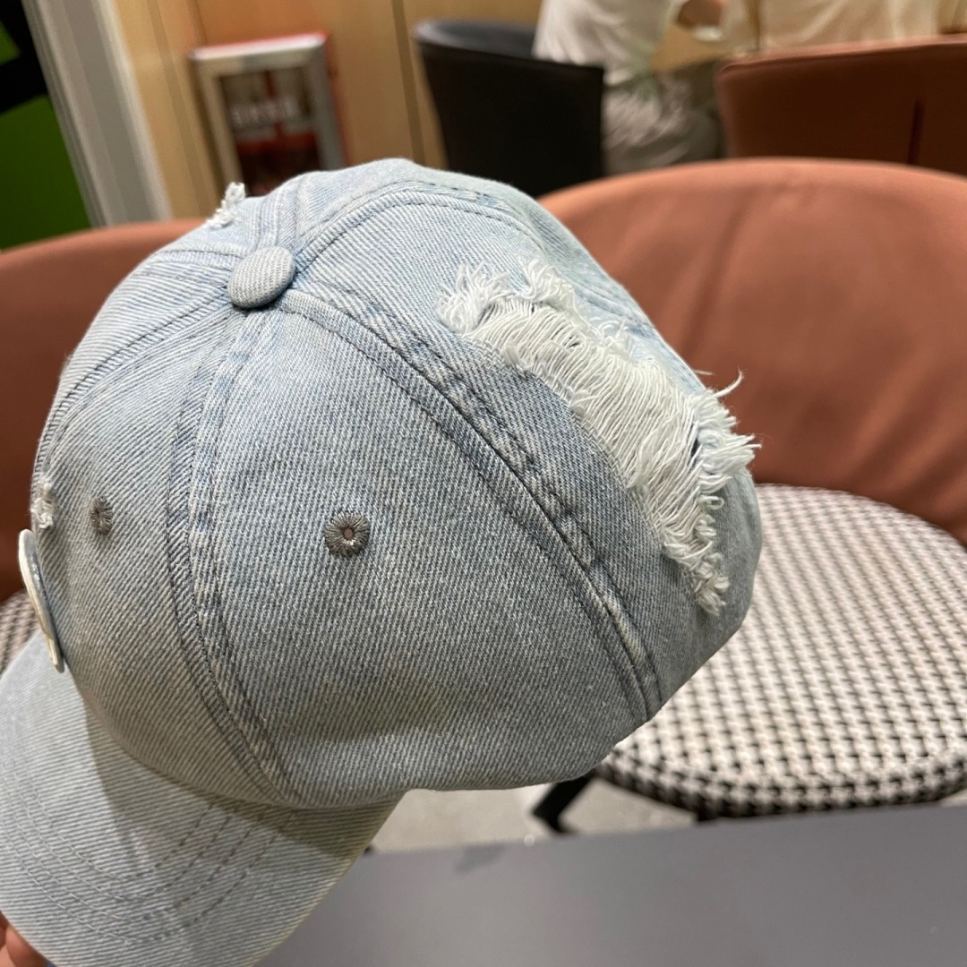  春夏新款 蒙口MONCLER牛仔破洞棒球帽，年轻时尚潮人穿搭色系，好看有质感！