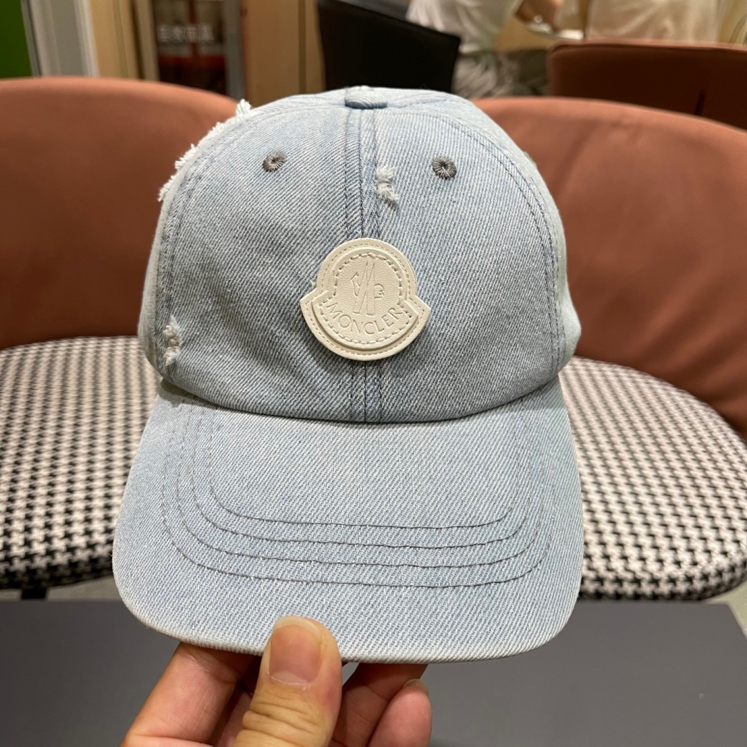  春夏新款 蒙口MONCLER牛仔破洞棒球帽，年轻时尚潮人穿搭色系，好看有质感！