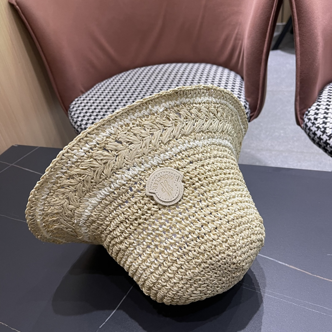  （蒙囗MONCLER海边度假条纹手工编织渔夫帽女夏法式镂空大帽檐遞阳防晒草帽
