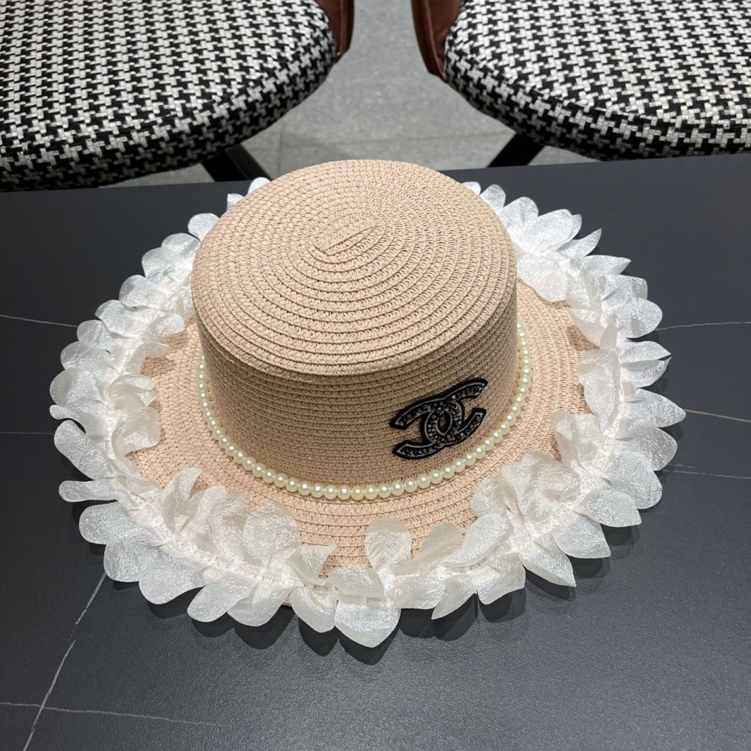  chanel香夸儿。2025新款法式蕾丝蝴蝶结包边草编平顶礼帽女夏夭出游放紫外线遮阳大沿草帽