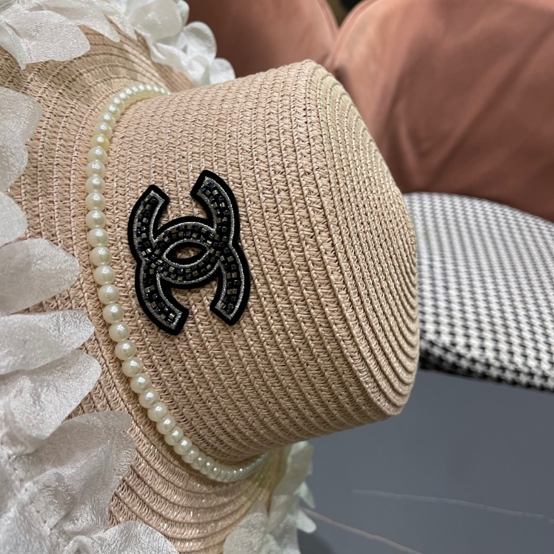  chanel香夸儿。2025新款法式蕾丝蝴蝶结包边草编平顶礼帽女夏夭出游放紫外线遮阳大沿草帽