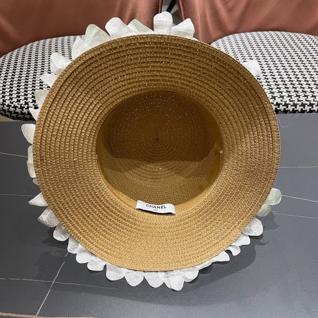  chanel香夸儿。2025新款法式蕾丝蝴蝶结包边草编平顶礼帽女夏夭出游放紫外线遮阳大沿草帽