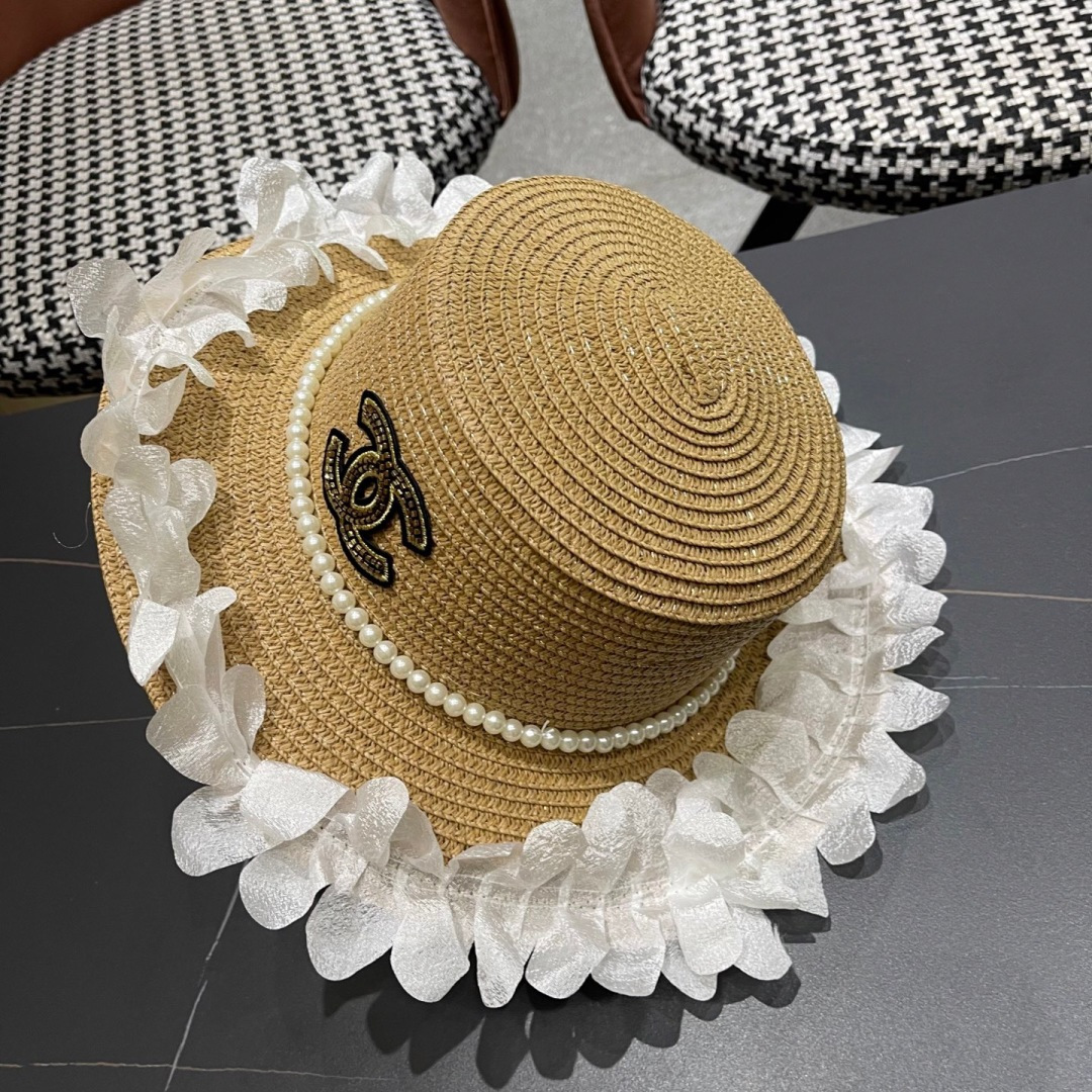  chanel香夸儿。2025新款法式蕾丝蝴蝶结包边草编平顶礼帽女夏夭出游放紫外线遮阳大沿草帽
