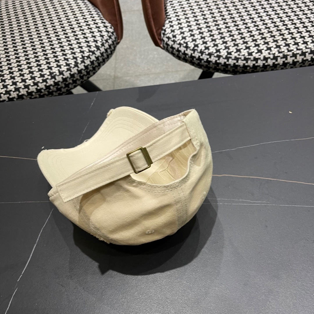  春夏新款 蒙口MONCLER棒球帽，年轻时尚潮人穿搭色系，视觉效果超强，好看有质感！