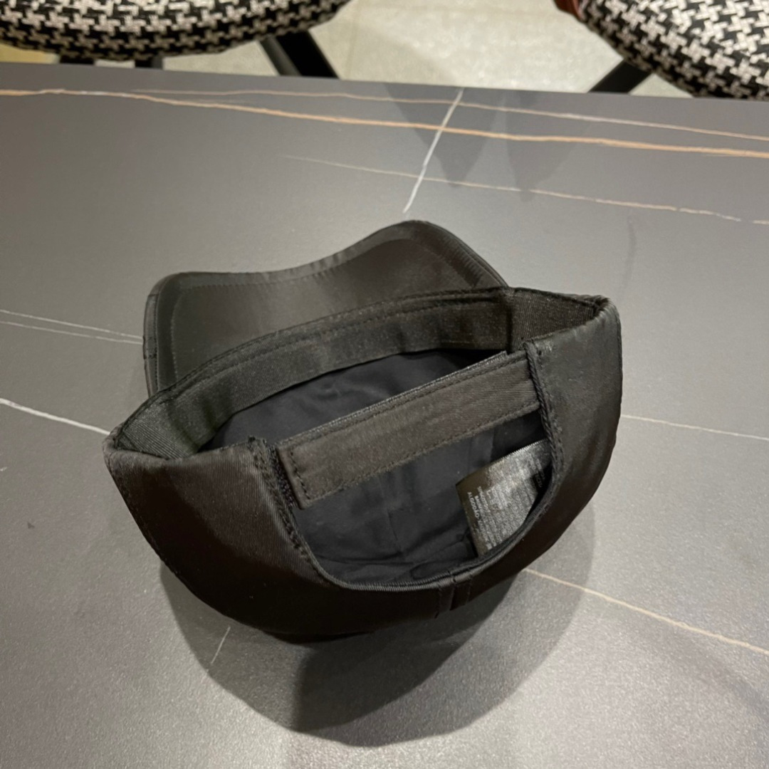 。官网2025新款出货Gucci古奇最新款原单棒球帽， 大双G，专柜11开模订制，基础头围56，贴片可调