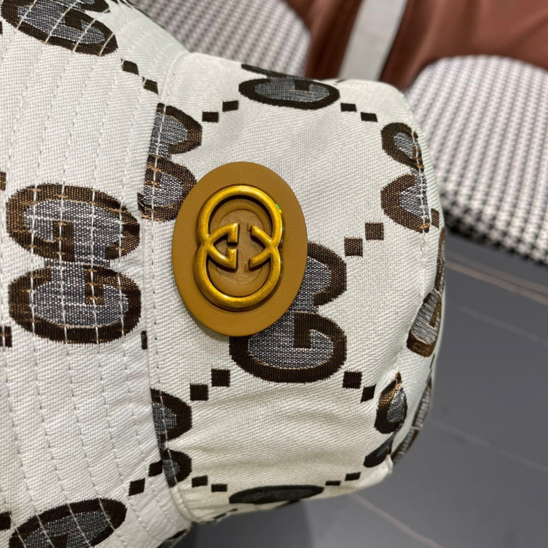  古奇原单渔夫帽， 工艺非常精美 高档大气上档次！低调奢华，方便携带！跑量！