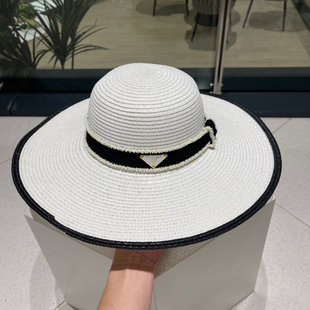  PRADA普拉达 新款大沿织带款草帽，旅行必备，超好搭配，赶紧入手！