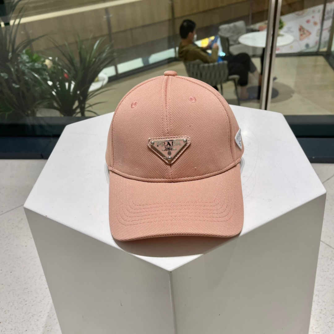 🧢Prada(普拉达)🧢经典原单棒球帽，普拉三角标达气质帽沿，可调节魔术贴片💢男女通用