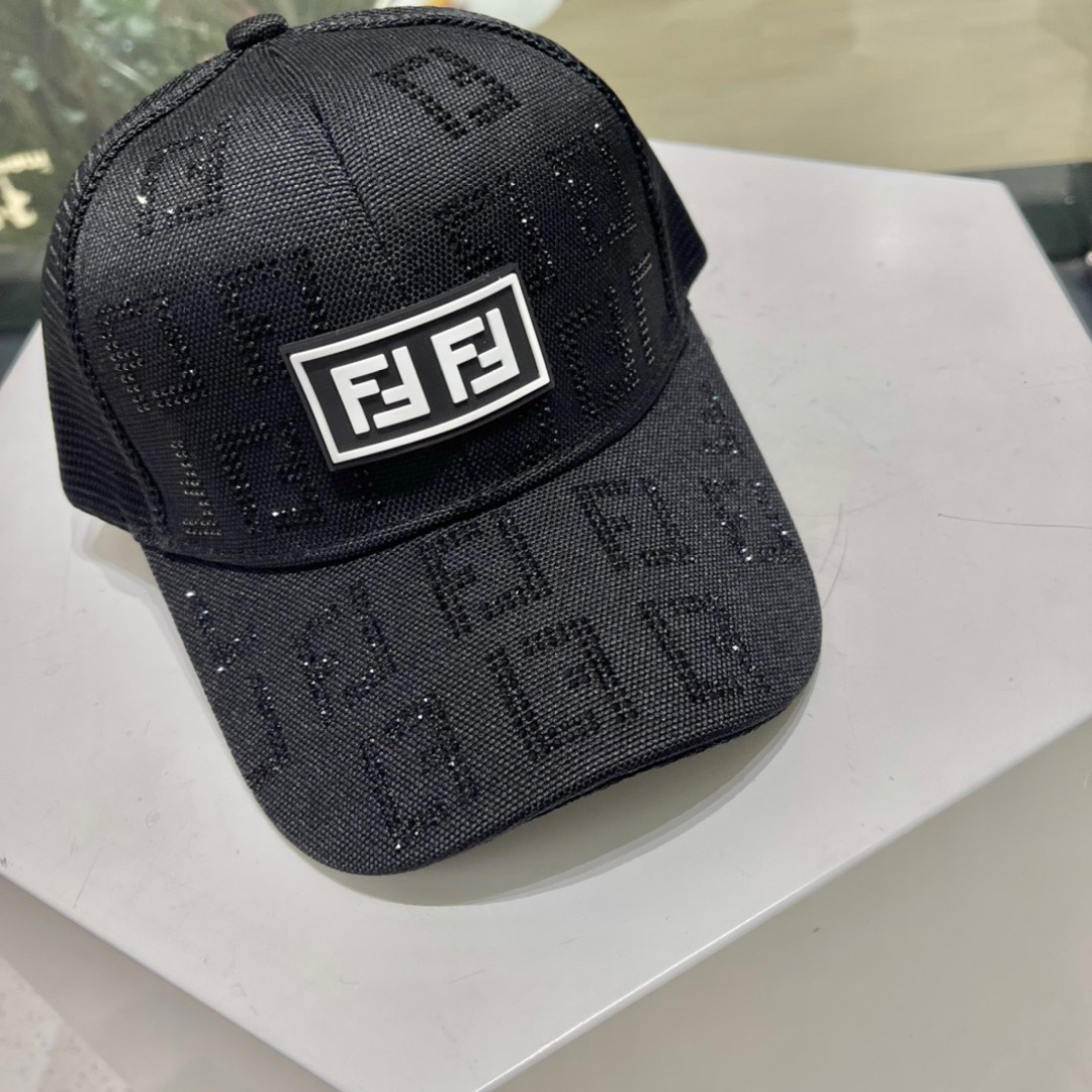  FENDI芬迪 老花系列棒球帽🧢 经典FF中古单品，气质穿搭单品，质量杠杠强