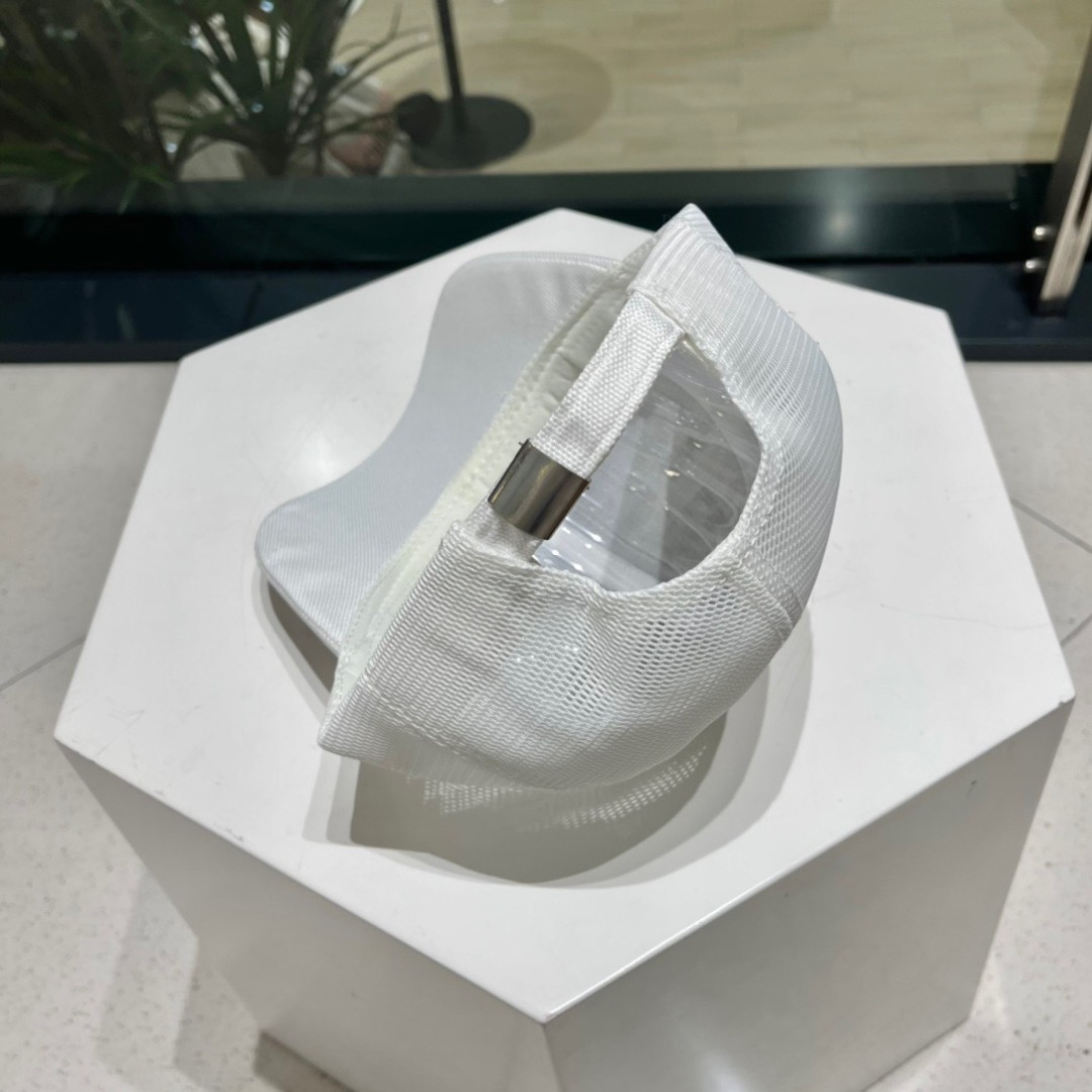  FENDI芬迪 老花系列棒球帽🧢 经典FF中古单品，气质穿搭单品，质量杠杠强