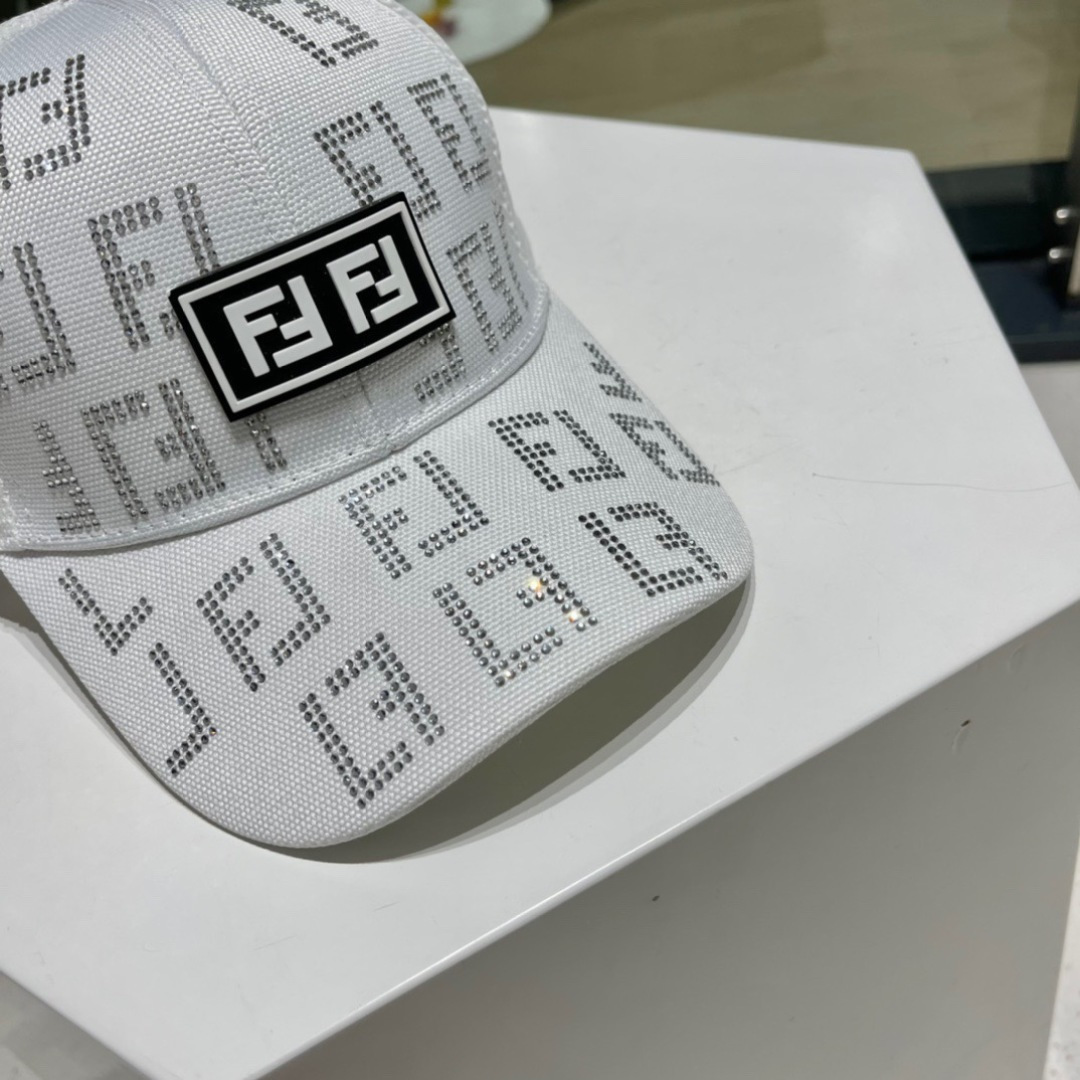  FENDI芬迪 老花系列棒球帽🧢 经典FF中古单品，气质穿搭单品，质量杠杠强