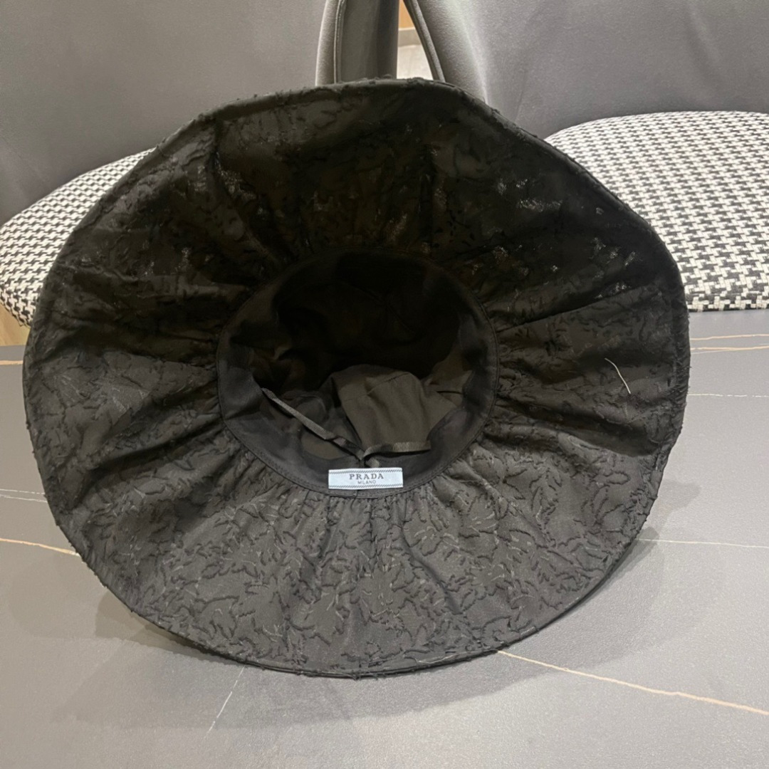  普拉达PrADA遮阳帽女防晒遮阳渔夫帽韩版字母折边百搭户外出游太阳帽