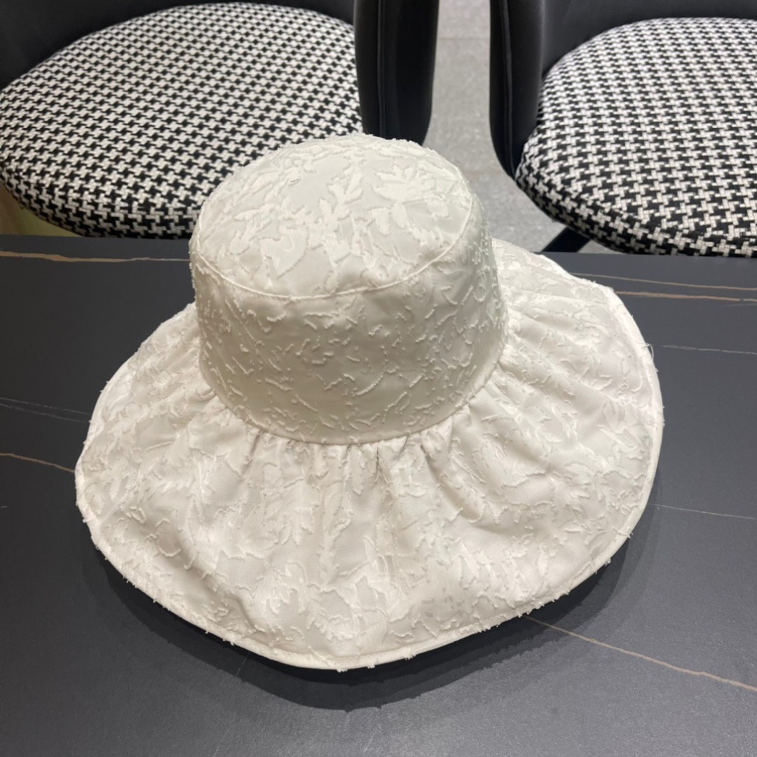  普拉达PrADA遮阳帽女防晒遮阳渔夫帽韩版字母折边百搭户外出游太阳帽