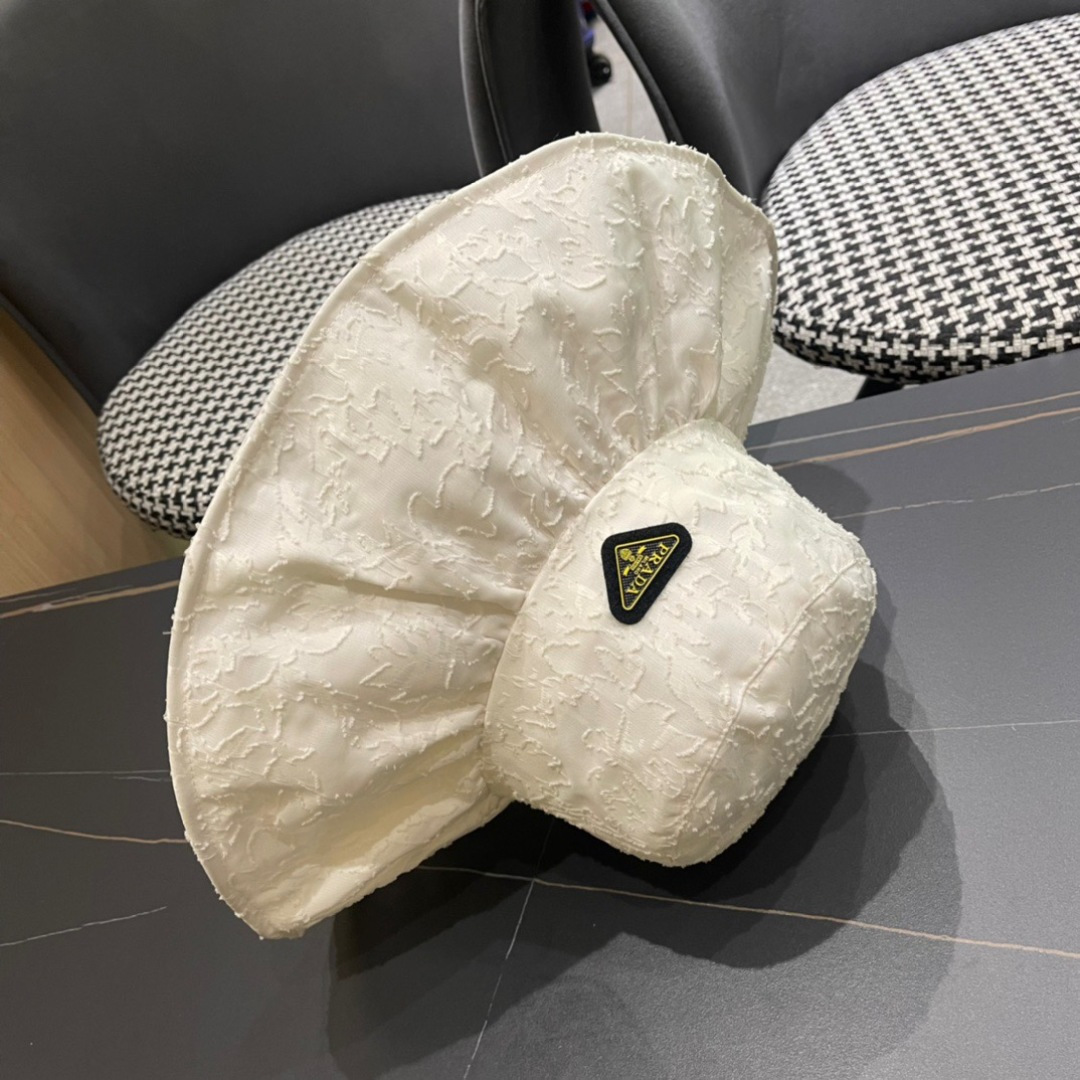  普拉达PrADA遮阳帽女防晒遮阳渔夫帽韩版字母折边百搭户外出游太阳帽