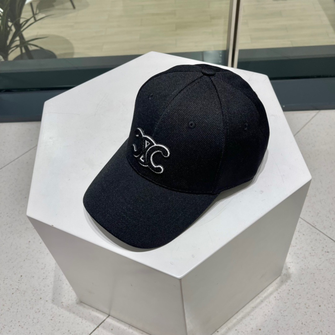 CELIN 赛琳ss新款凯旋门刺绣棒球帽🧢帽型完全按照定做。凯旋门图案章仔区别市面版本，大小及圈圈毛质感