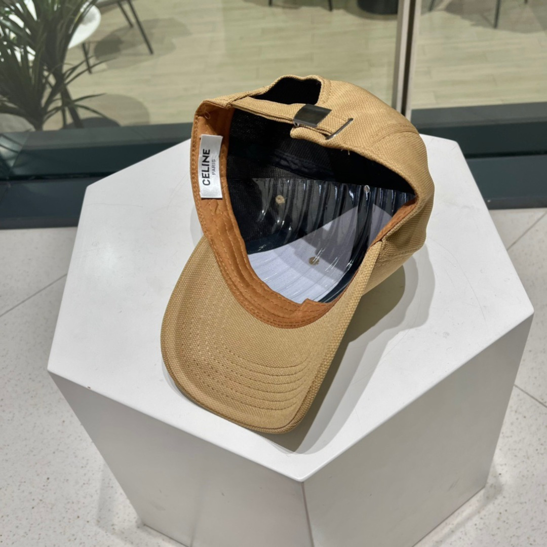 CELIN 赛琳ss新款凯旋门刺绣棒球帽🧢帽型完全按照定做。凯旋门图案章仔区别市面版本，大小及圈圈毛质感
