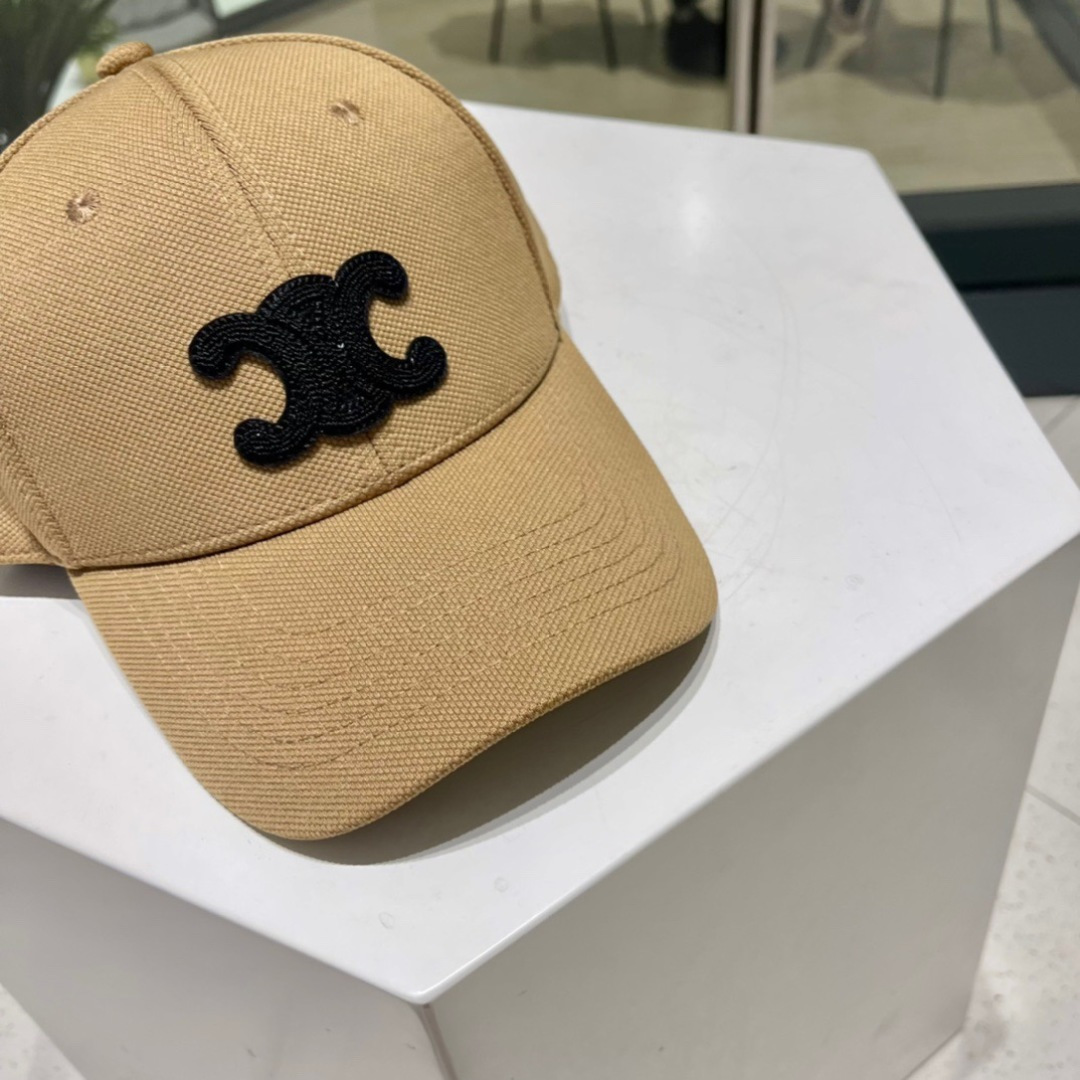 CELIN 赛琳ss新款凯旋门刺绣棒球帽🧢帽型完全按照定做。凯旋门图案章仔区别市面版本，大小及圈圈毛质感