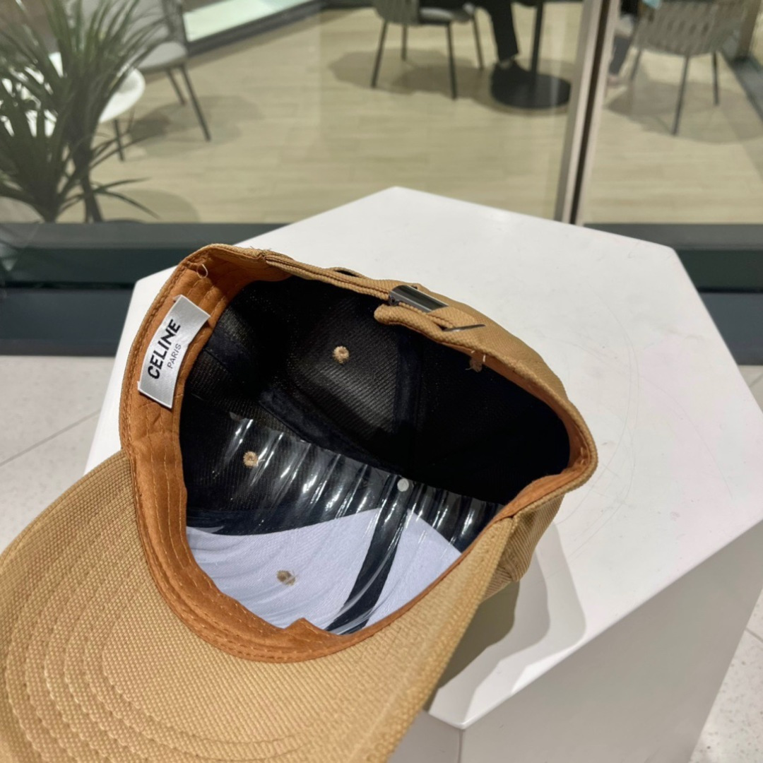 CELIN 赛琳ss新款凯旋门刺绣棒球帽🧢帽型完全按照定做。凯旋门图案章仔区别市面版本，大小及圈圈毛质感