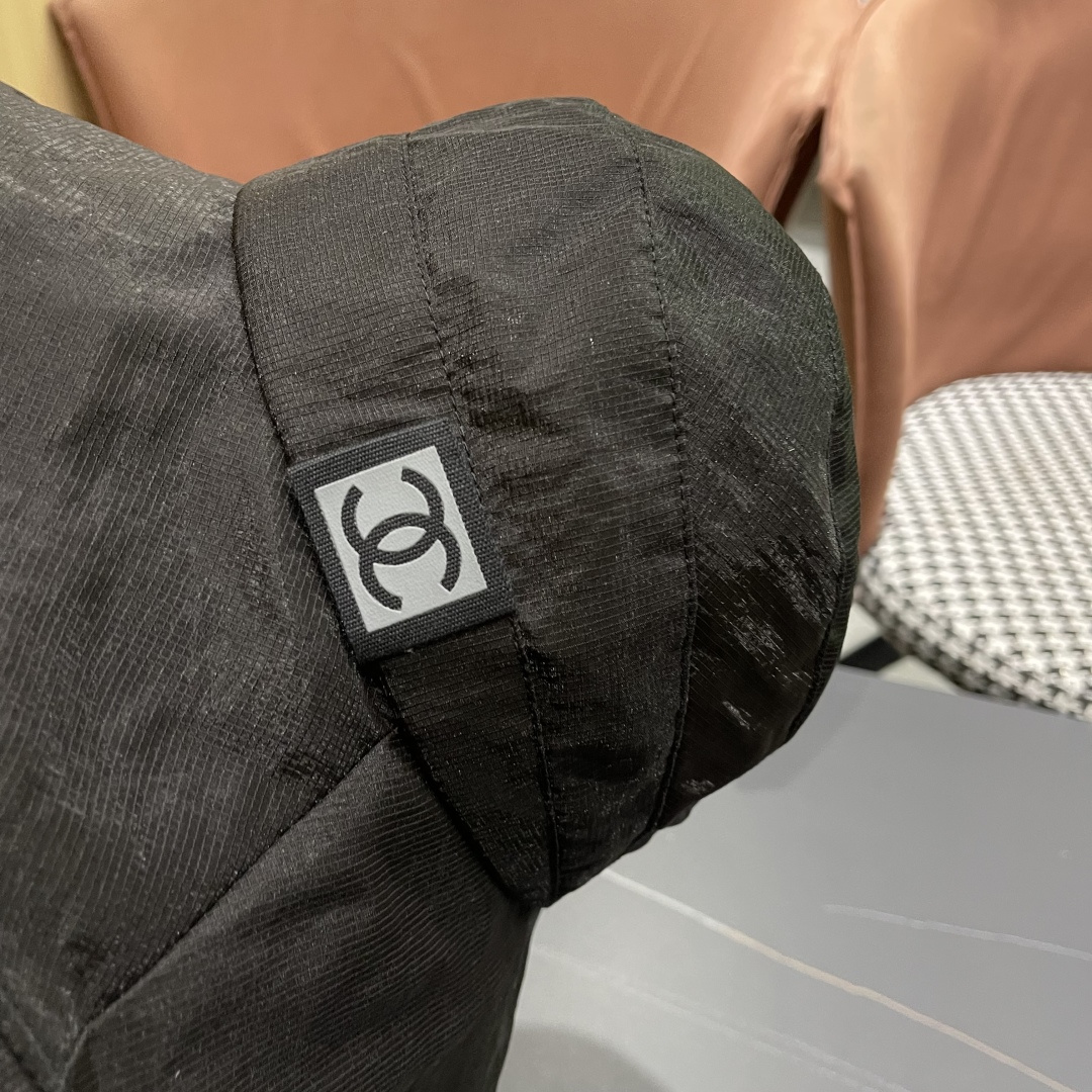 💛【CHANEL香奈儿】2025 新款夏季不规则小香风简约渔夫帽🌈 经典百搭休闲～洋气好看！