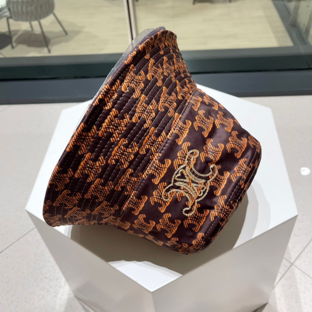   【CELINE赛琳】新款渔夫帽，细节满分，超大牌 好搭！