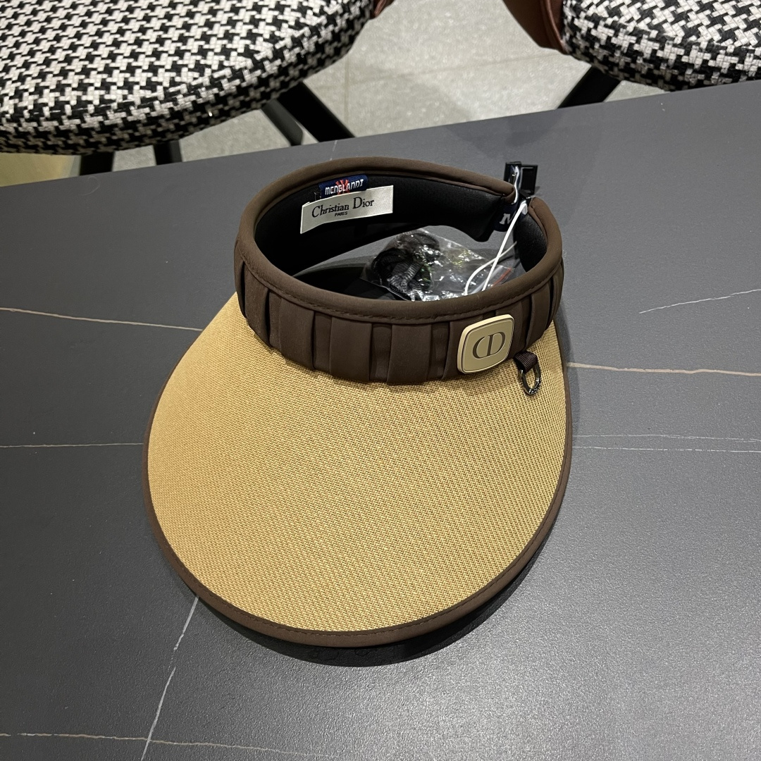  迪奥Dior新款大帽檐防晒帽空顶草帽遮阳帽女春夏防
紫外线太阳帽沙滩帽 回购率100%