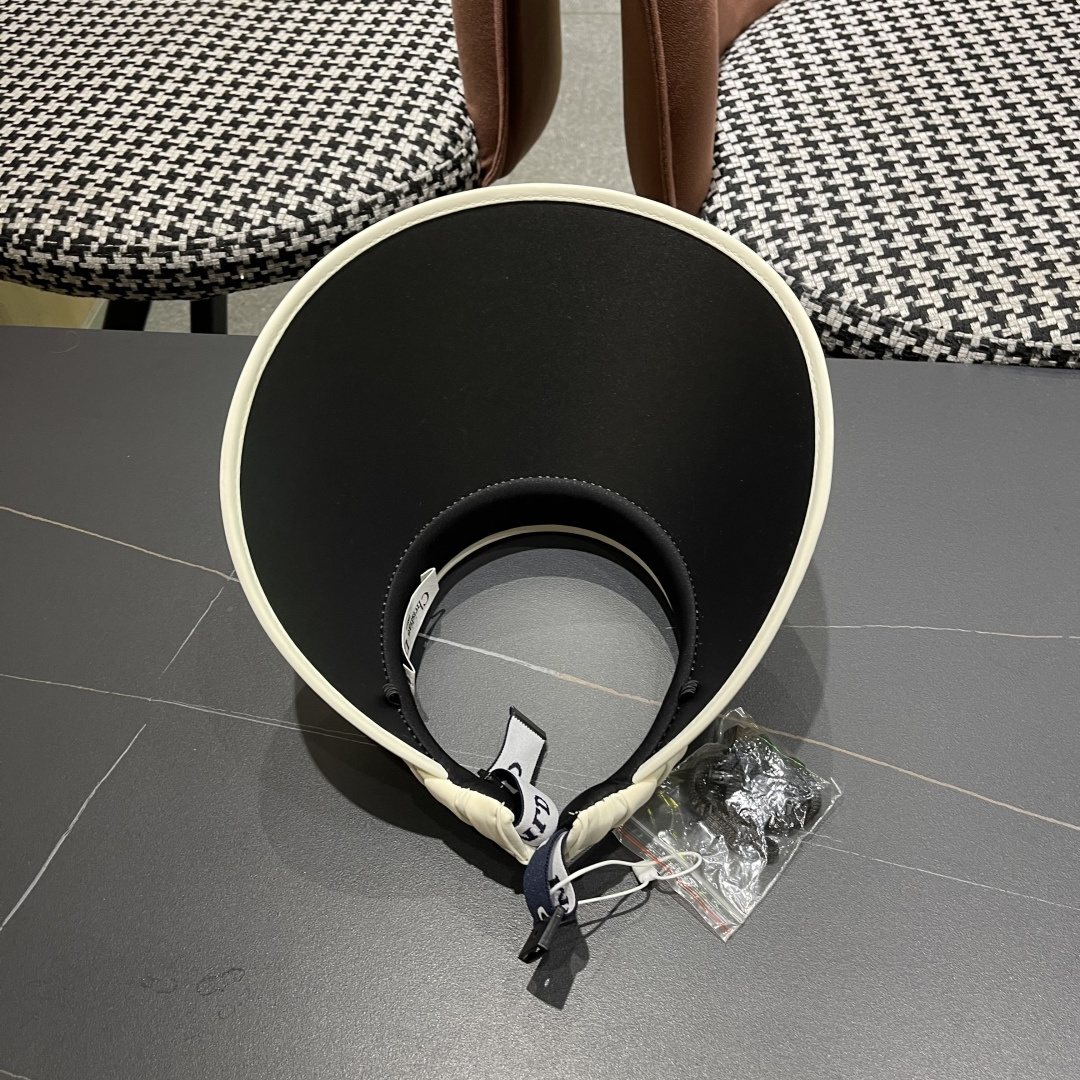  迪奥Dior新款大帽檐防晒帽空顶草帽遮阳帽女春夏防
紫外线太阳帽沙滩帽 回购率100%