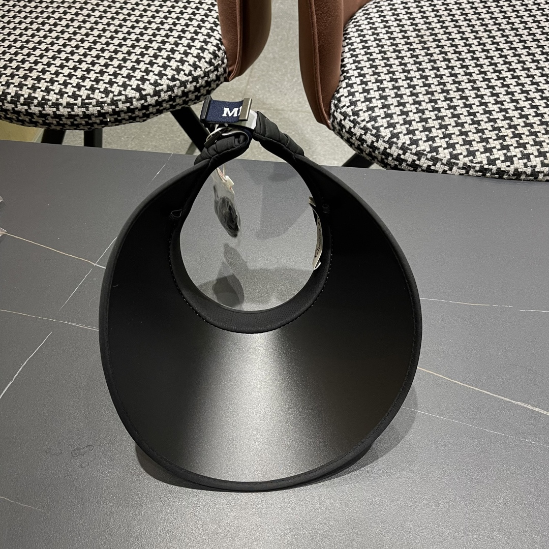  迪奥Dior新款大帽檐防晒帽空顶草帽遮阳帽女春夏防
紫外线太阳帽沙滩帽 回购率100%