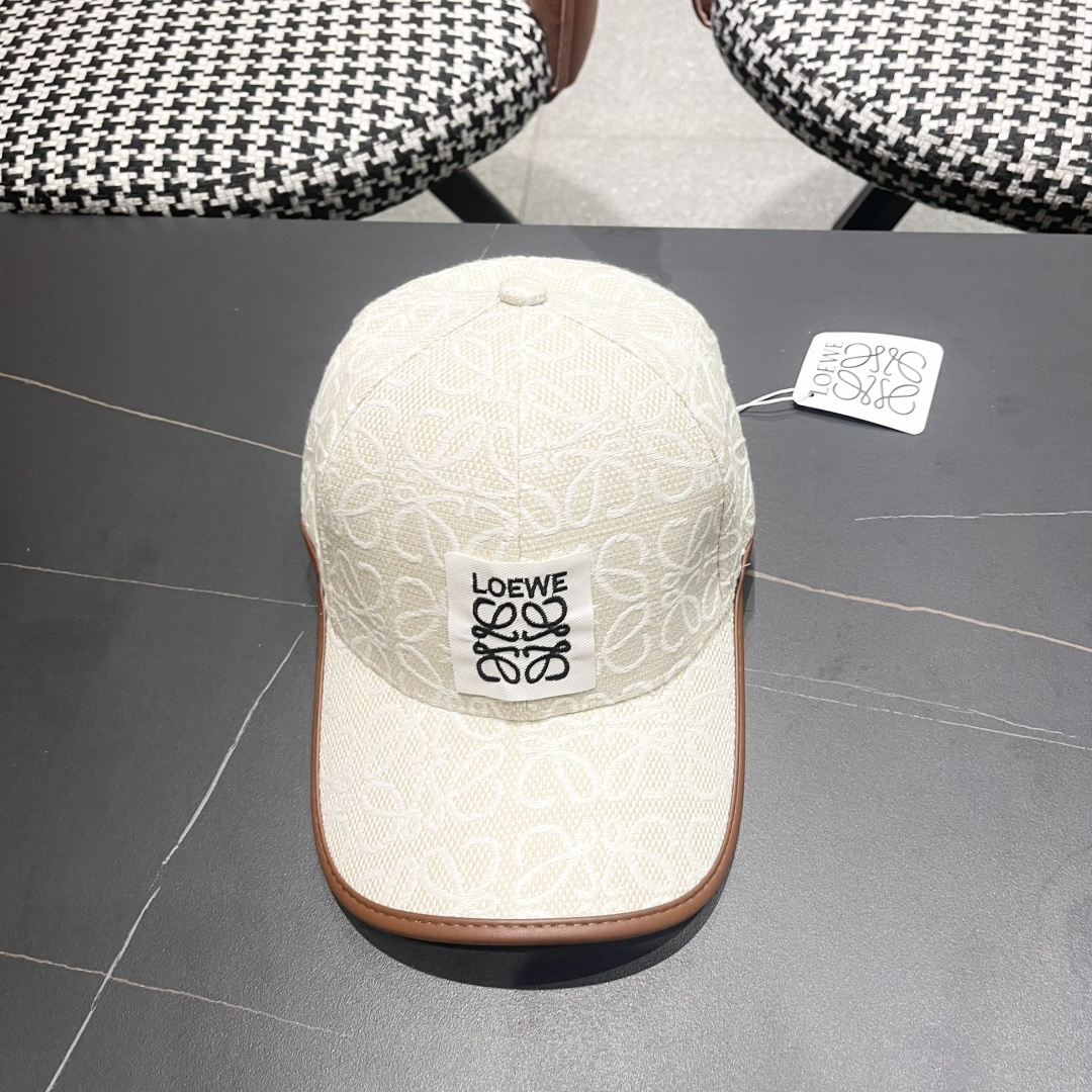  罗意威loewe新款简约刺绣经典logo，质感超级赞👍，精致大牌范，女神必备神器，情侣款