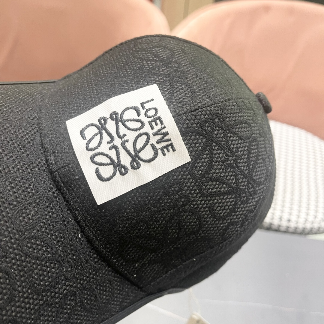  罗意威loewe新款简约刺绣经典logo，质感超级赞👍，精致大牌范，女神必备神器，情侣款