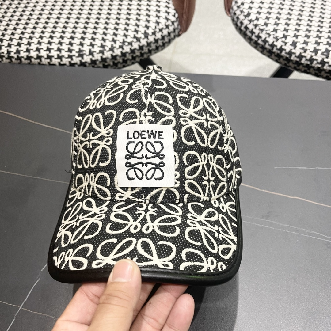  罗意威loewe新款简约刺绣经典logo，质感超级赞👍，精致大牌范，女神必备神器，情侣款