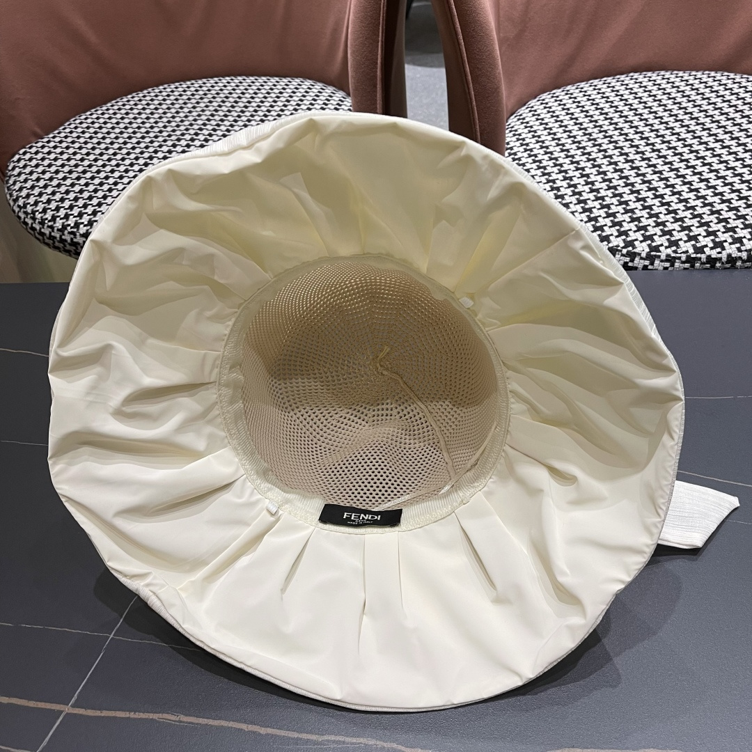  芬迪FENDI帽子女夏季遮脸黑椒防晒大沿渔夫帽蝴蝶结镂空太阳帽Uv盆帽