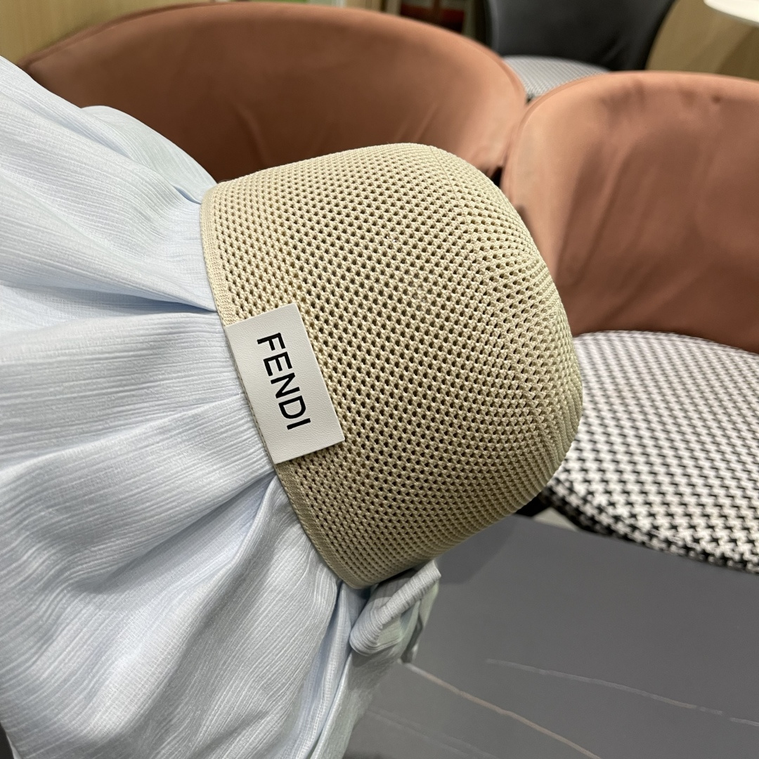  芬迪FENDI帽子女夏季遮脸黑椒防晒大沿渔夫帽蝴蝶结镂空太阳帽Uv盆帽