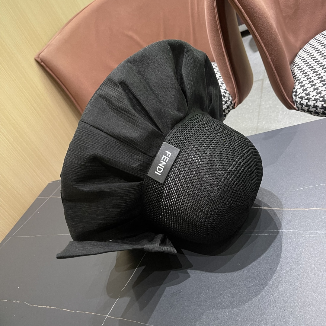  芬迪FENDI帽子女夏季遮脸黑椒防晒大沿渔夫帽蝴蝶结镂空太阳帽Uv盆帽