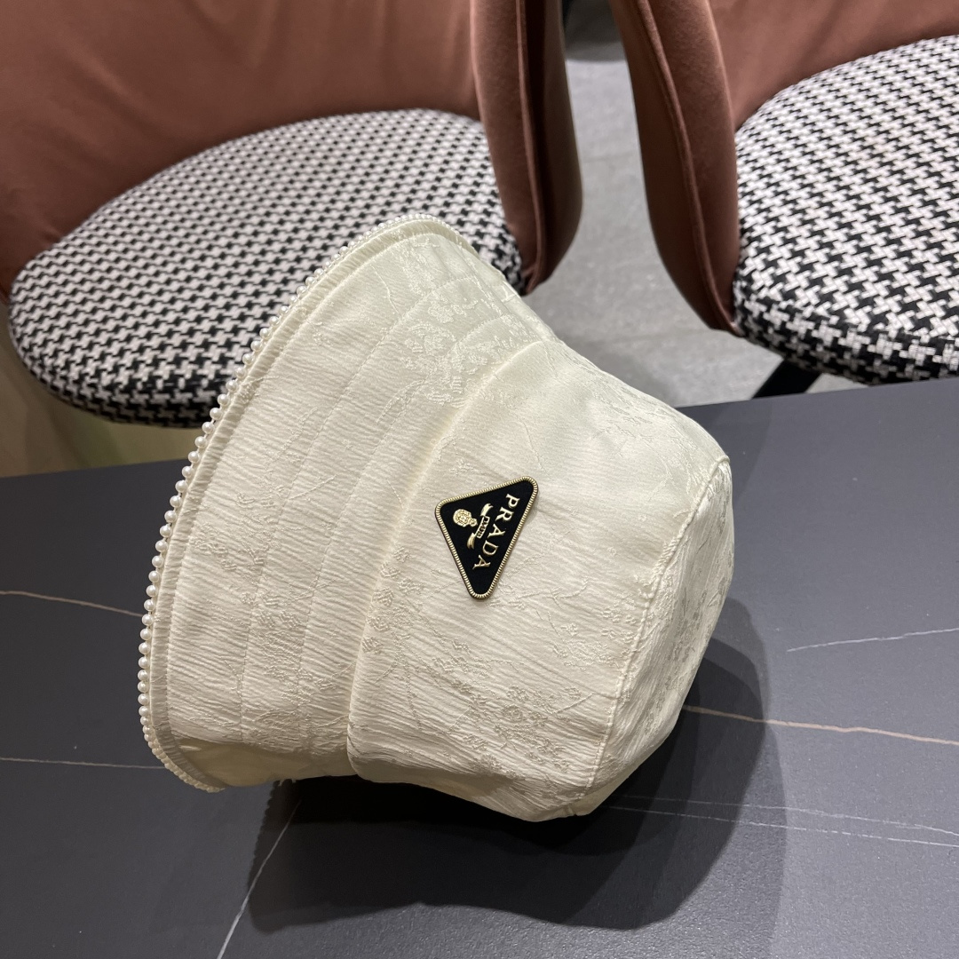  PRADA普拉达国风珍珠边渔夫帽子女 2025新款夏季百搭品脸小盆帽岀游防晒遞阳