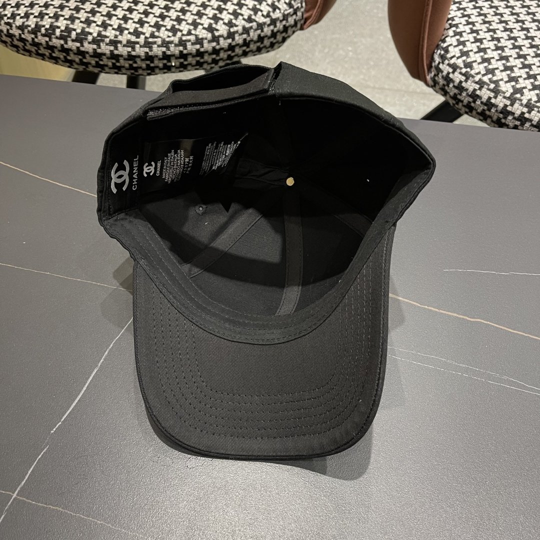  CHANEL香奈儿】2025新款新品系列棒球帽，爆款，大牌同步，超好搭配，出货！

​