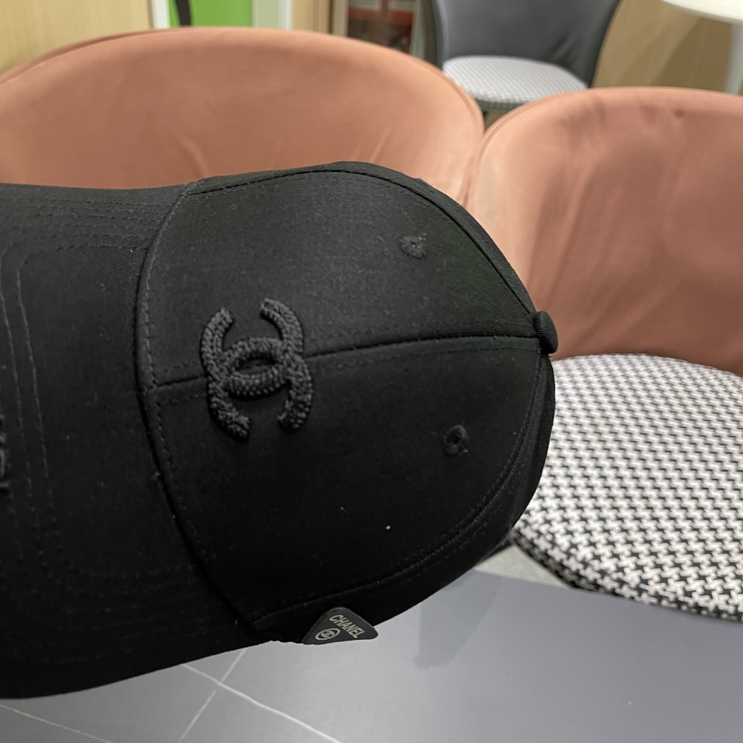  CHANEL香奈儿】2025新款新品系列棒球帽，爆款，大牌同步，超好搭配，出货！

​