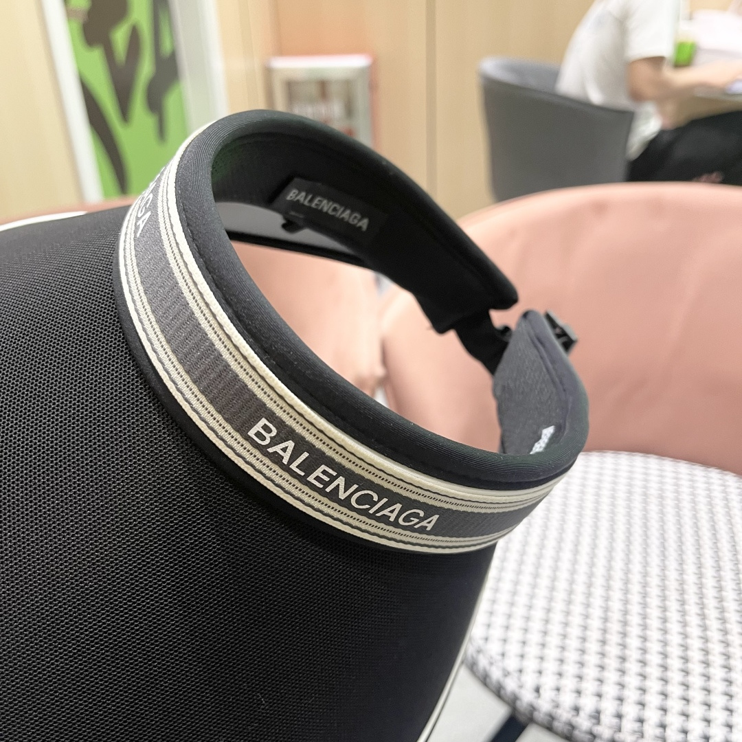  巴黎世家BALENCIAGA，2025新款空顶遮阳帽，最好品质的，休闲大方，大家自己对比哦